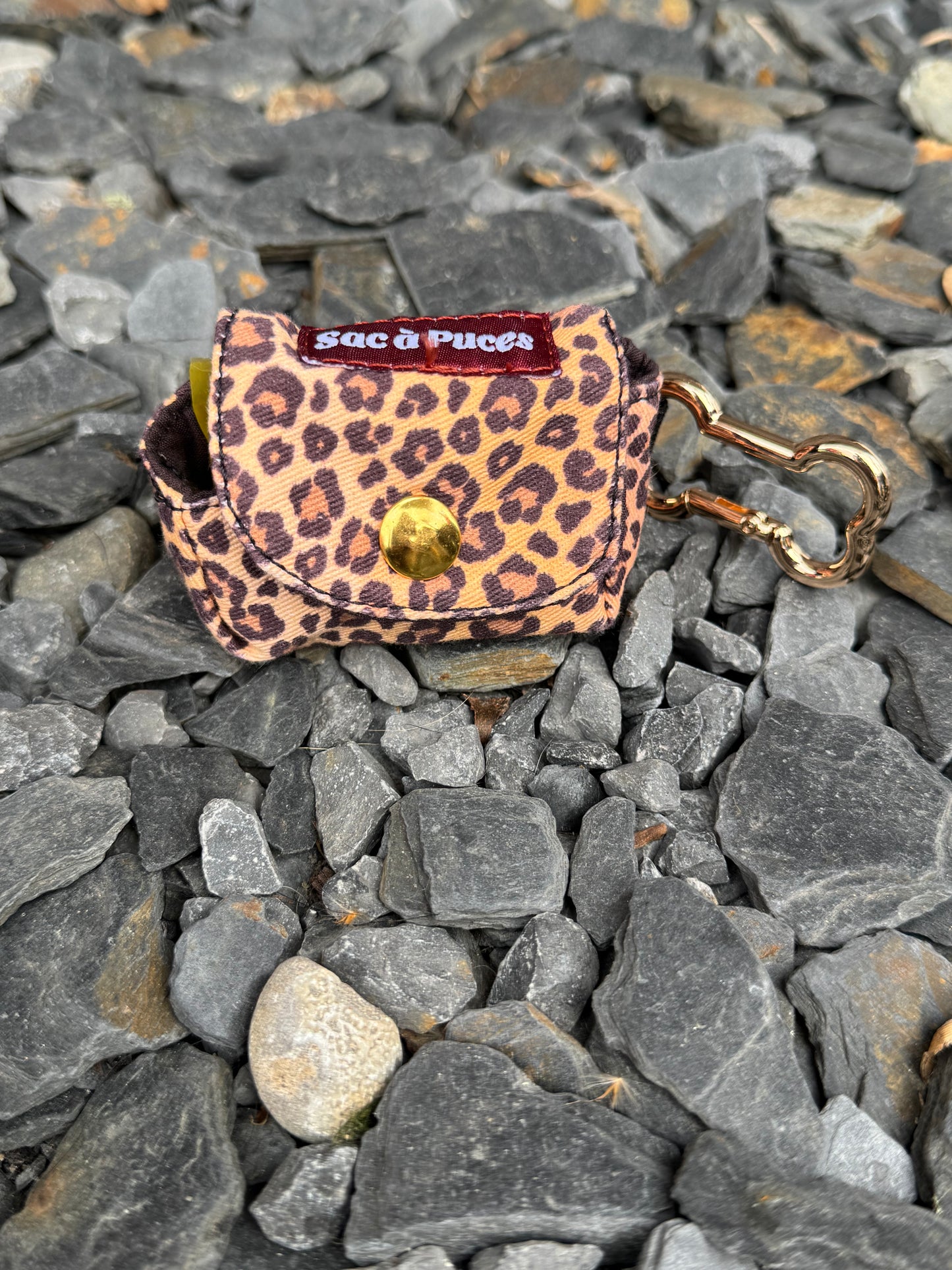 SAC A CROTTES REBELLE